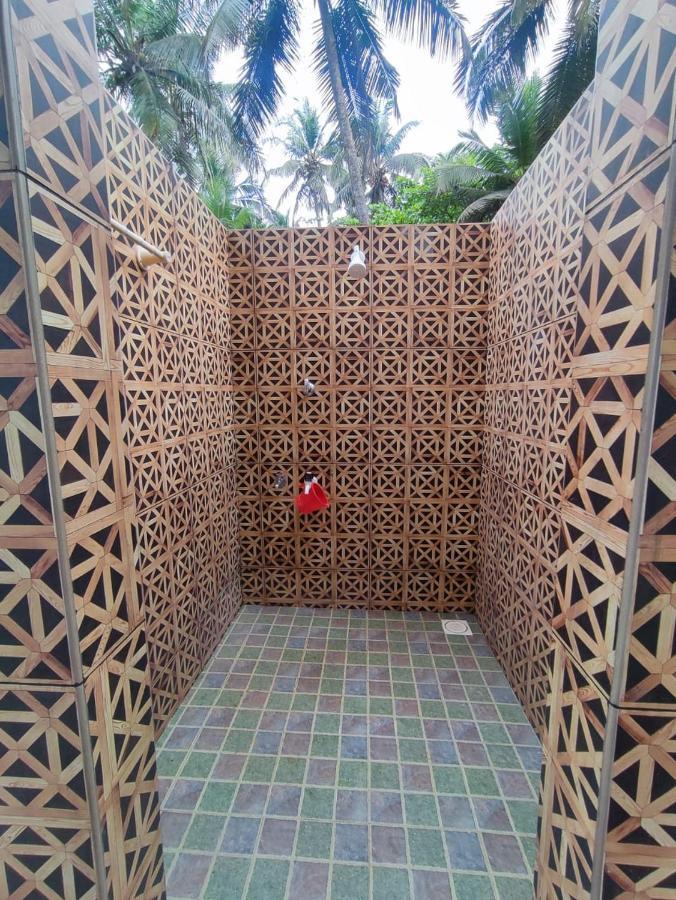 Corniche Beach Resort Mulappilangād Buitenkant foto